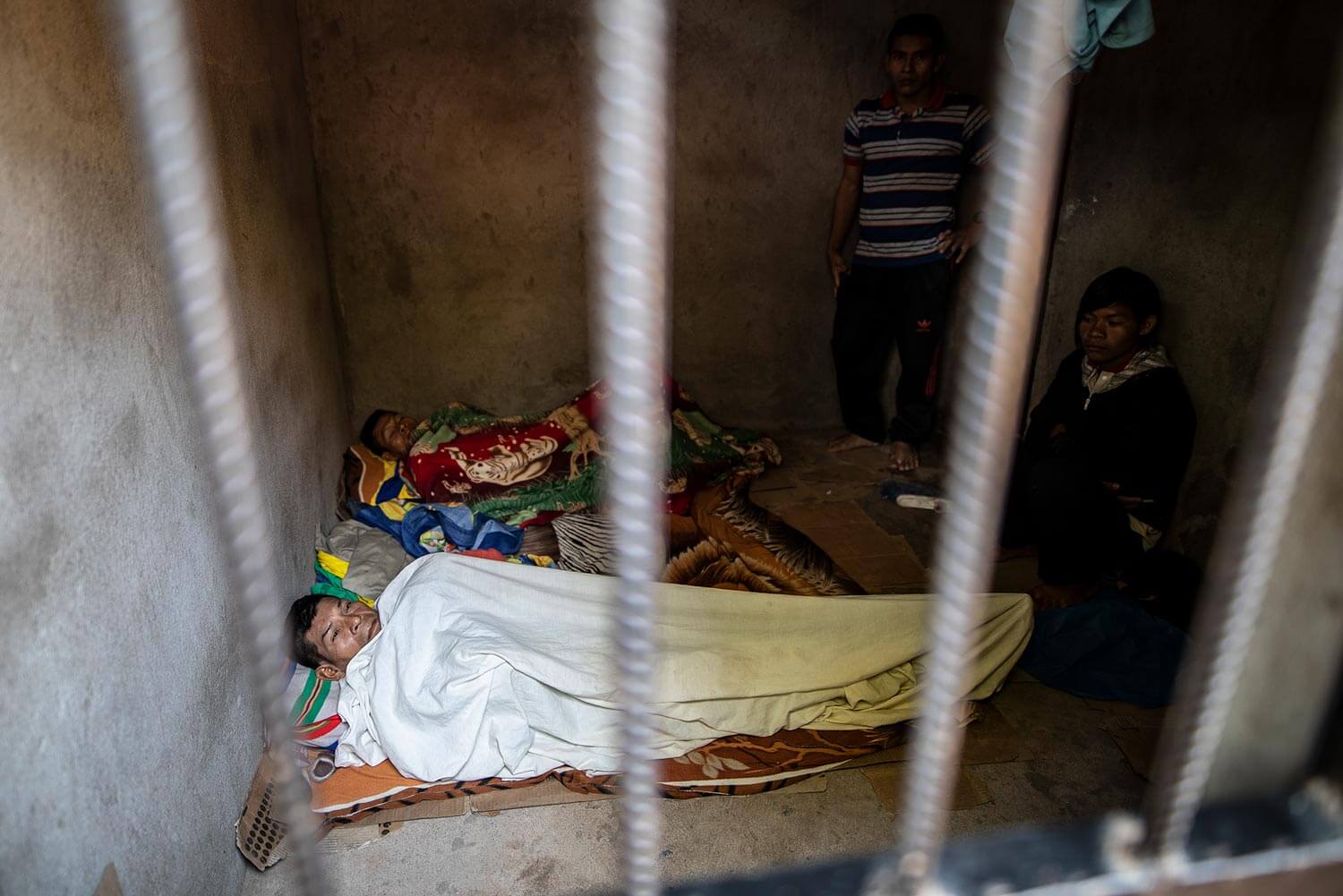 Indígenas de frontera