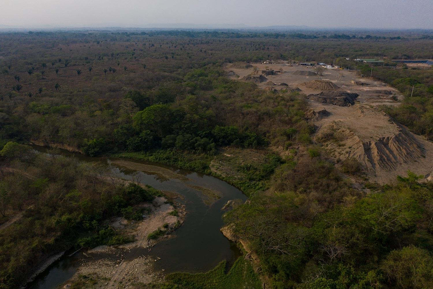 Indígenas de frontera